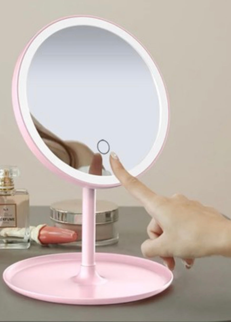 MAKE ME MAGNIFIED MIRROR