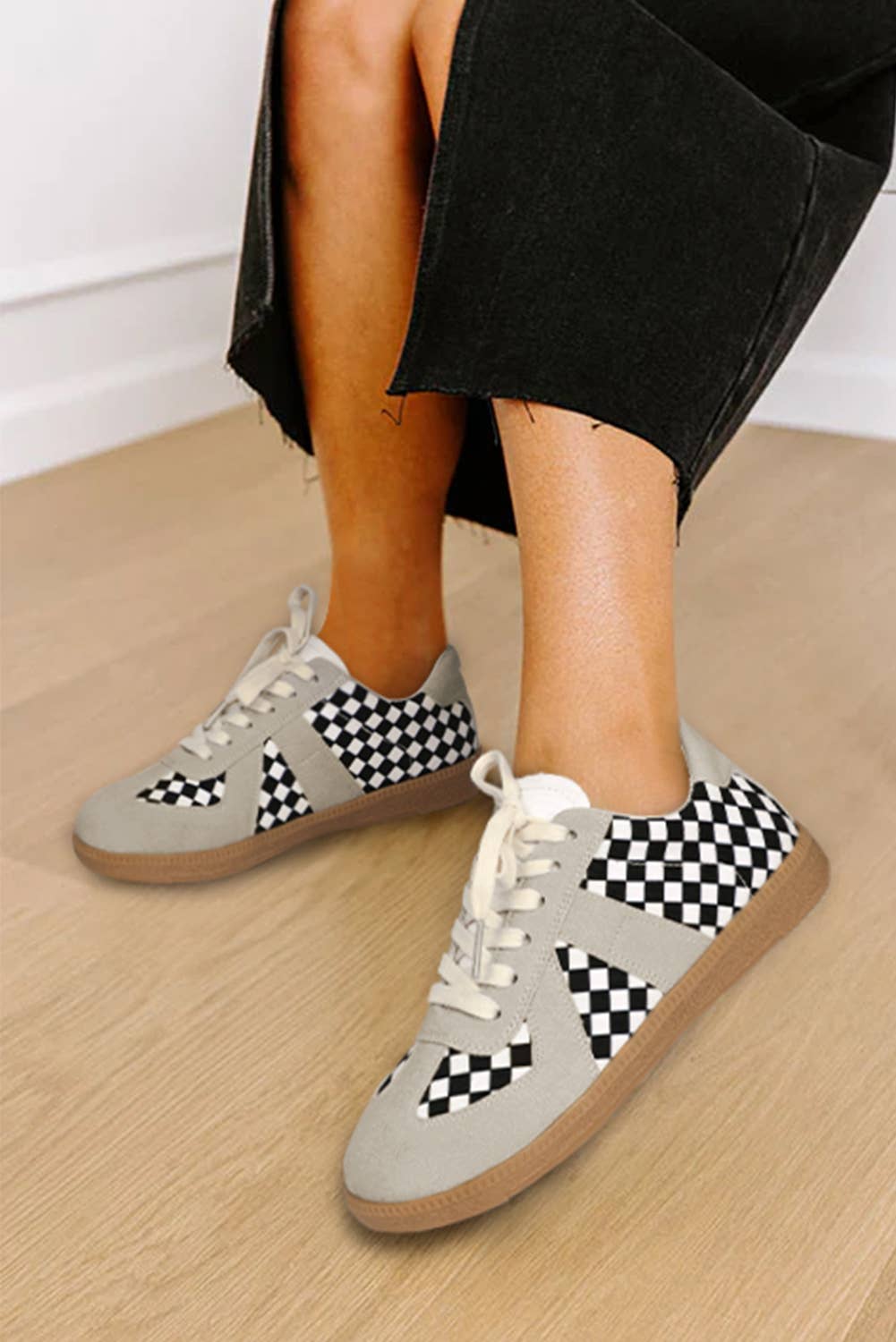 Check Sneakers| US6-10