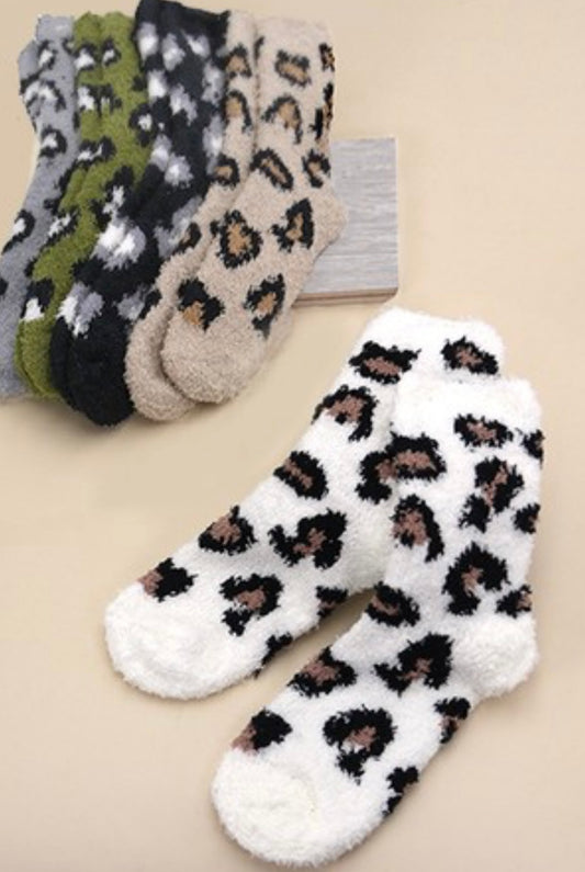 GET WILD FUZZY SOCKS